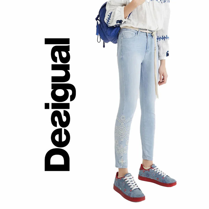 NWT- Desigual Embroidered Ladies Skinny Jeans- Size 24
