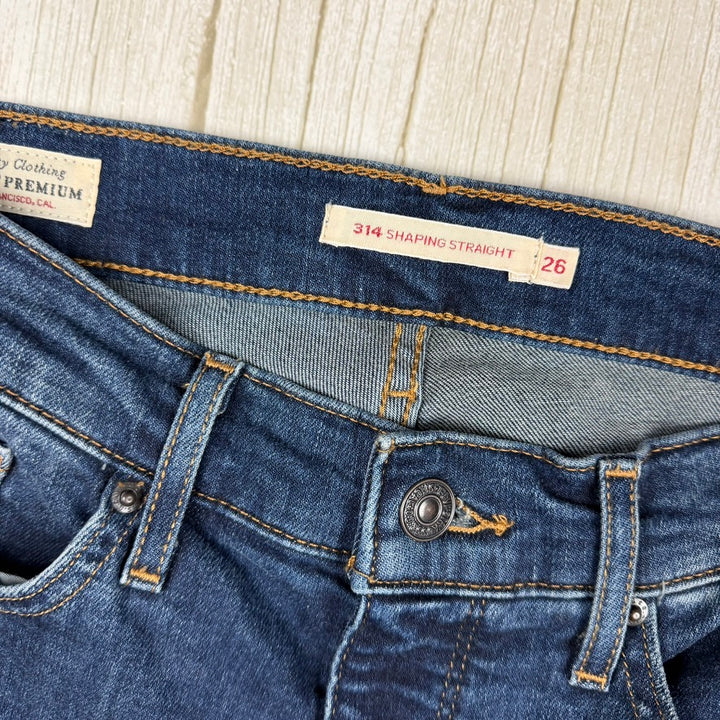 Levis Ladies 314 Shaping Straight Jeans -Size 26R