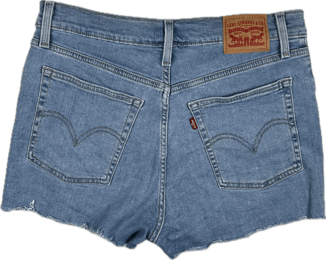 Levis Ladies High Rise Shorts  - Size 31