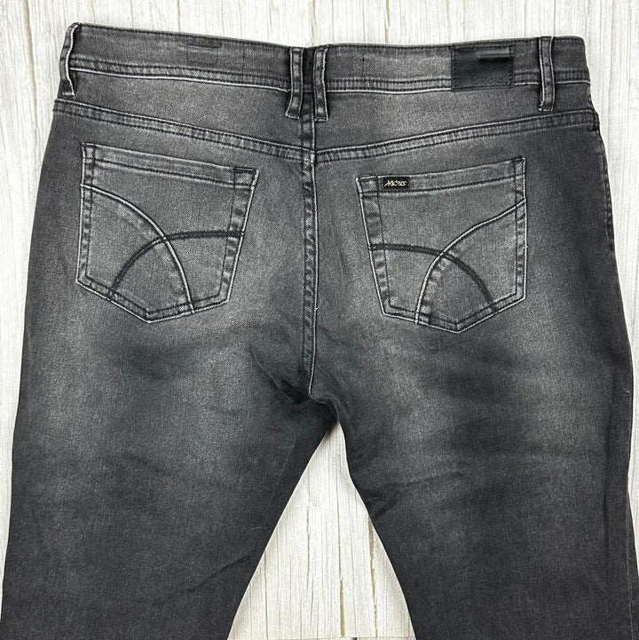 NEW- Lee Riders 'Bumster Straight' Washed Black Jeans- Size 14