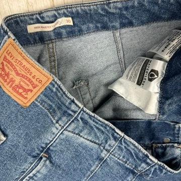 Levis Ladies ‘High Waisted Taper' Hollywood  Jeans- Size 30