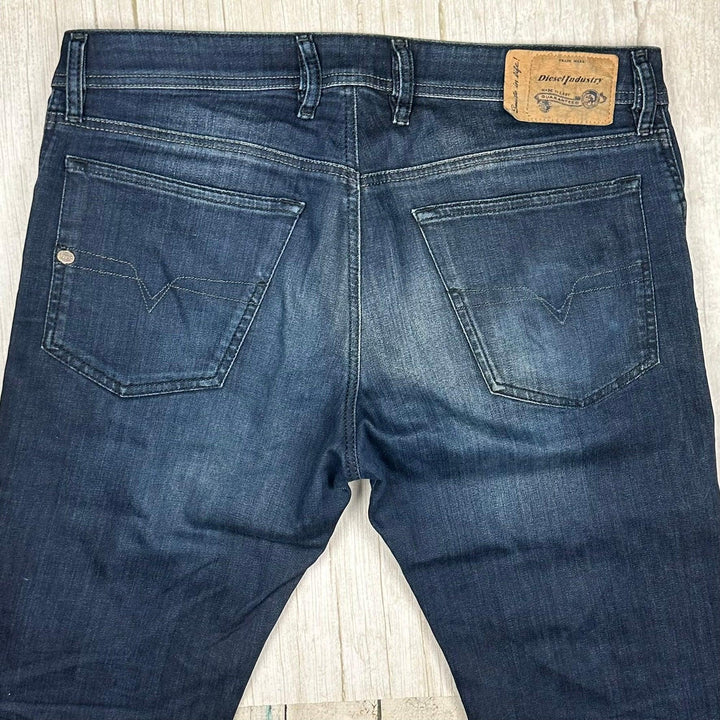 Diesel 'Waykee' Denim Regular Straight Fit Jeans -Size 32/32