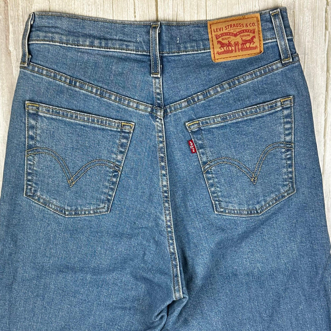 Levis Ladies ‘High Waisted Mom Jeans'  - Size 28