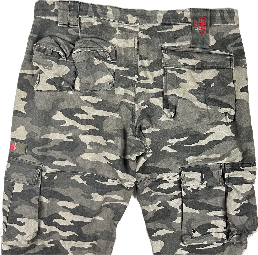 Levis Sykes Y2K Camo Cargo Pant-Size 36/34