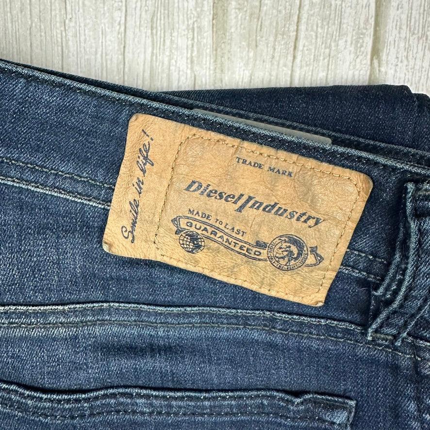 Diesel 'Waykee' Denim Regular Straight Fit Jeans -Size 32/32