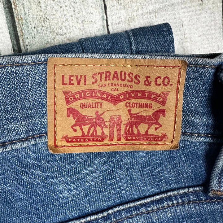 Levis 'Slimming Skinny' High Rise Denim Jeans - Size 24" or 6AU - Jean Pool