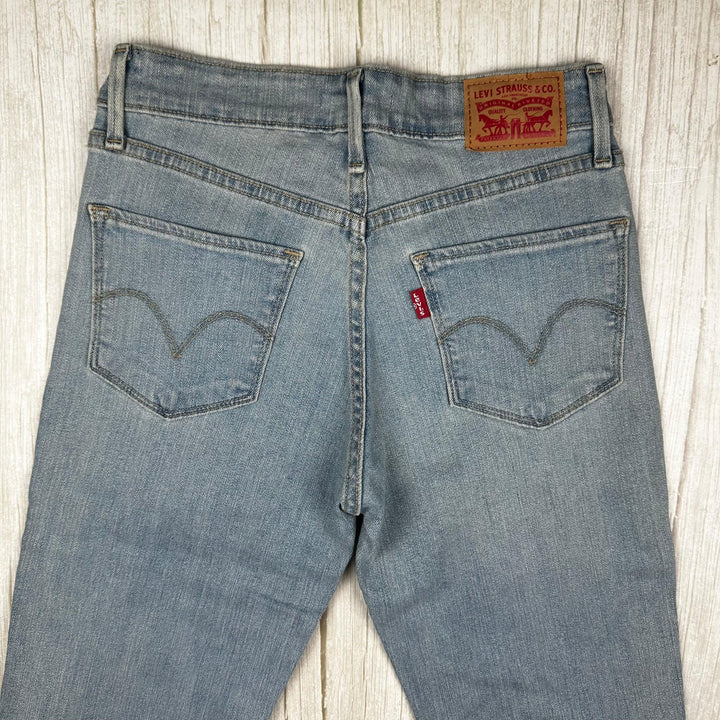 Levis 'Mid Rise Skinny' Slim fit Jeans -Size 26