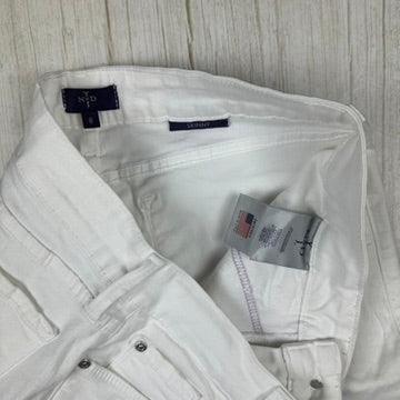 NYDJ 'Skinny' White Ankle Jeans  -Size 8 US or 12 AU
