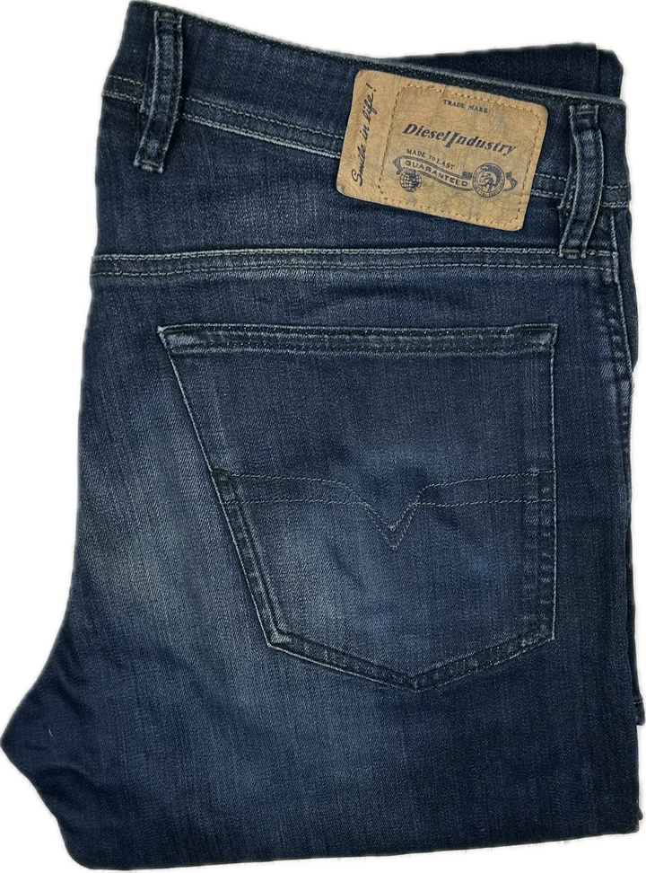 Diesel 'Waykee' Denim Regular Straight Fit Jeans -Size 32/32