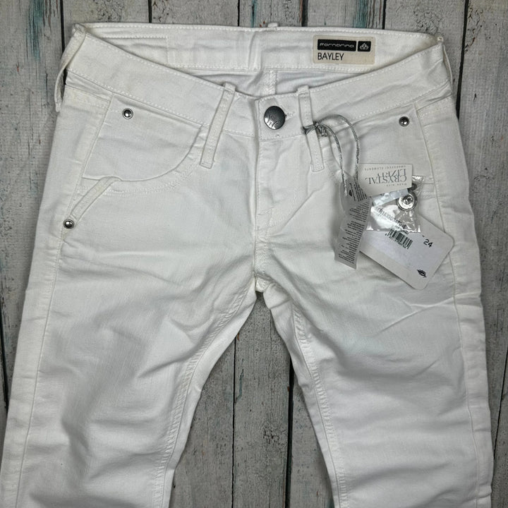 NWT - Fornarina Italian Ladies 'Bayley' White Jeans -Size 24 - Jean Pool