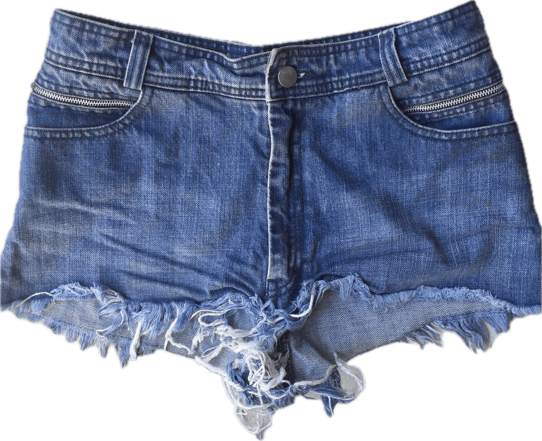 L'America Frayed Cut off Shorts -Size 8 - Jean Pool