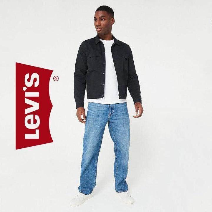 NWT - Levis 568 Stay Loose Denim Jeans - Size 38/32