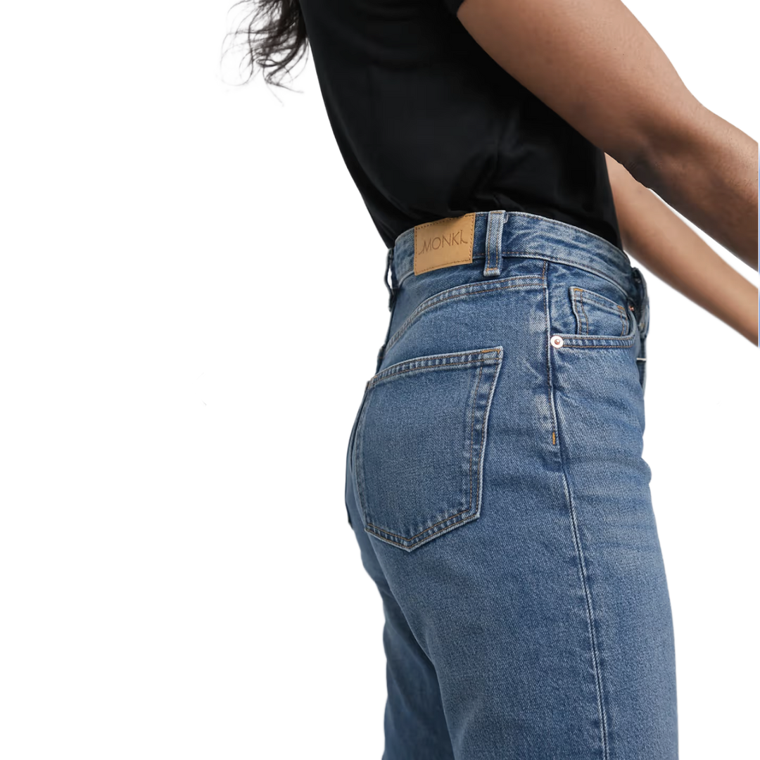 NWT - Monki Kimono High Rise Relaxed Jeans Size - 27"