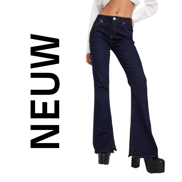 NWT- Ladies NEUW 'Devon Kick Truce' Flare Denim Jeans - Size 28