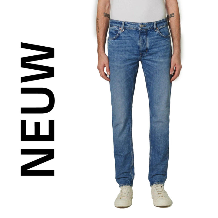 NWT- NEUW 'Lou Slim Fighter' Mens Jeans RRP $199.95 - Size 33/32