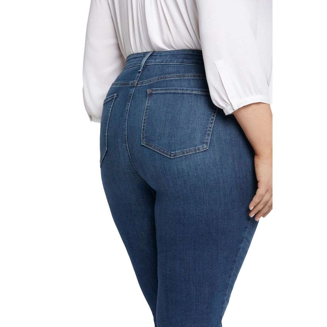 NWT- NYDJ - 'Lift & Tuck' MARILYN Straight Leg Jeans -Size 16US suit 20AU