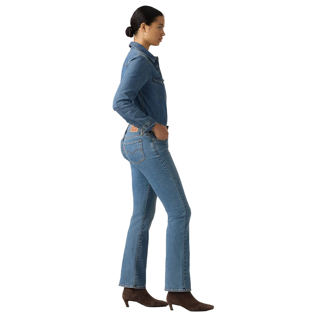 NWT- Levis 315 Shaping Bootcut Stretch Jeans- Size 32