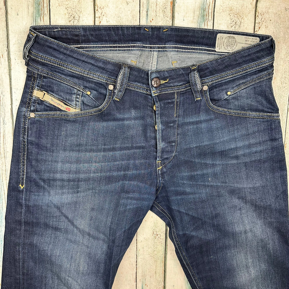 Diesel Mens 'Belther' Regular Slim Tapered Jeans - Size 31/34 - Jean Pool
