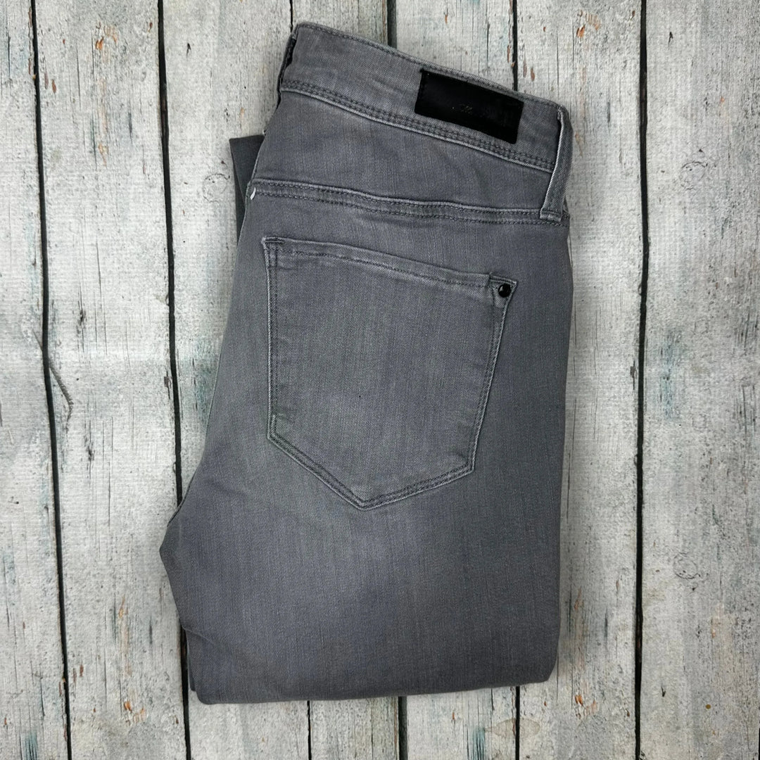 Mavi Jeans 'Alexa' Mid Rise Skinny Grey Denim Jeans -Size 26 or 8AU - Jean Pool
