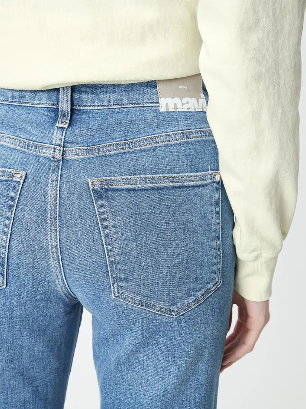 NWT -  Mavi 'Soho' High Rise Girlfriend Jeans -Size 24/31