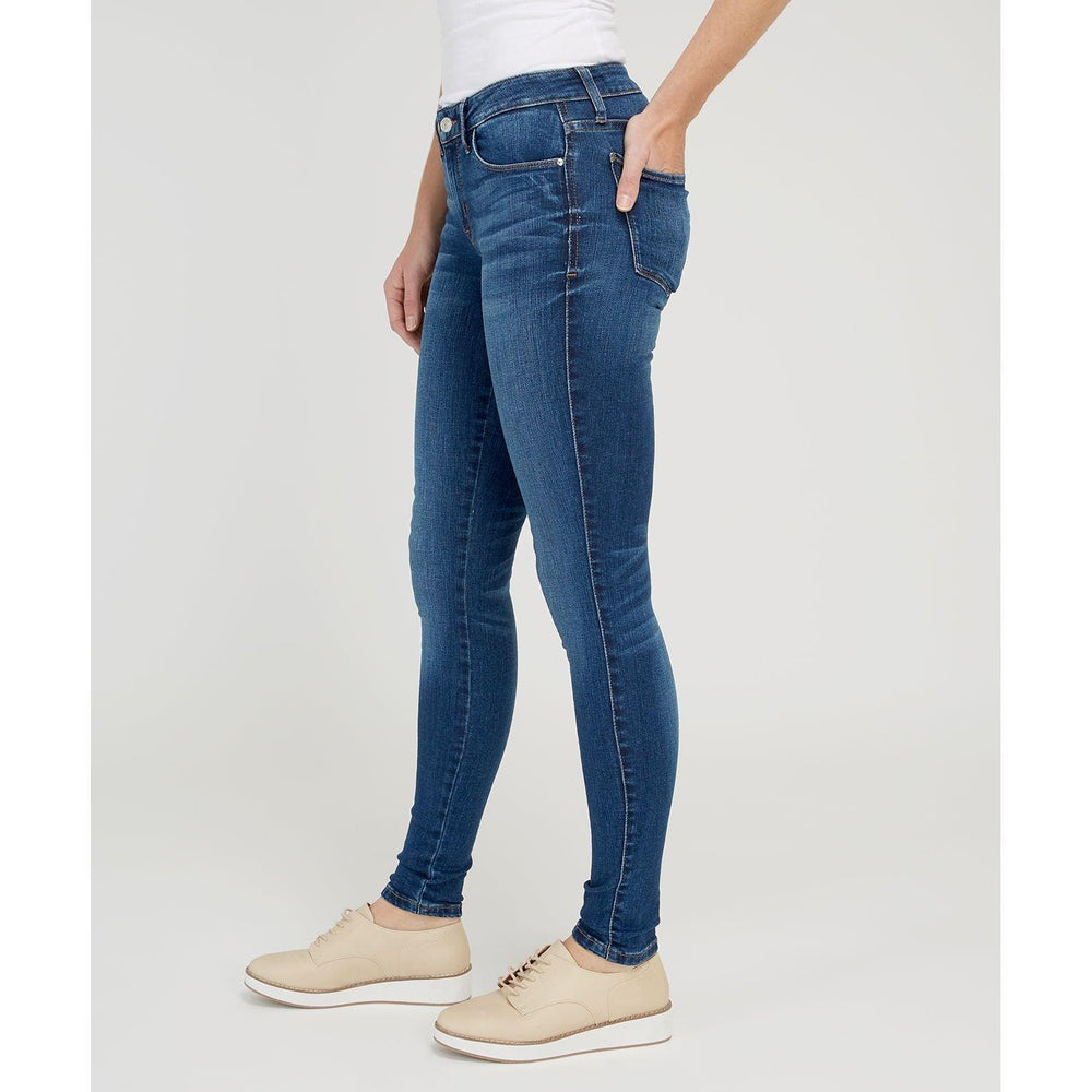 NWT- Guess Denim 'Sexy Curve' Skinny Jeans -Size 24R - Jean Pool