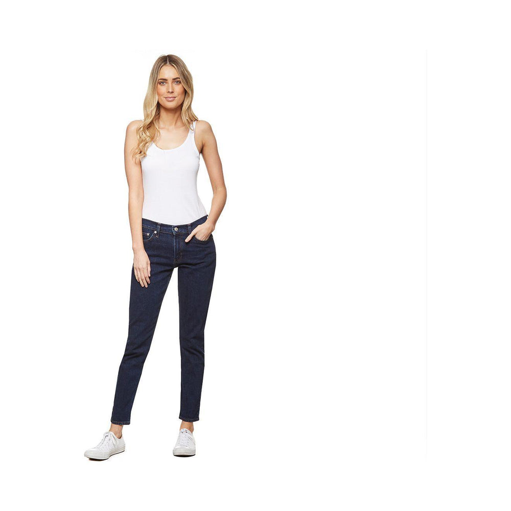 NWT - Calvin Klein Ladies Mid Rise Slim CKJ021 - Size 25 - Jean Pool