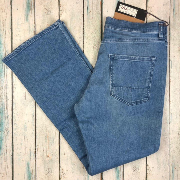 NWT -TrueNYC Denim 'Lindy' Trumpet Bottom Jeans - Size 32 - Jean Pool