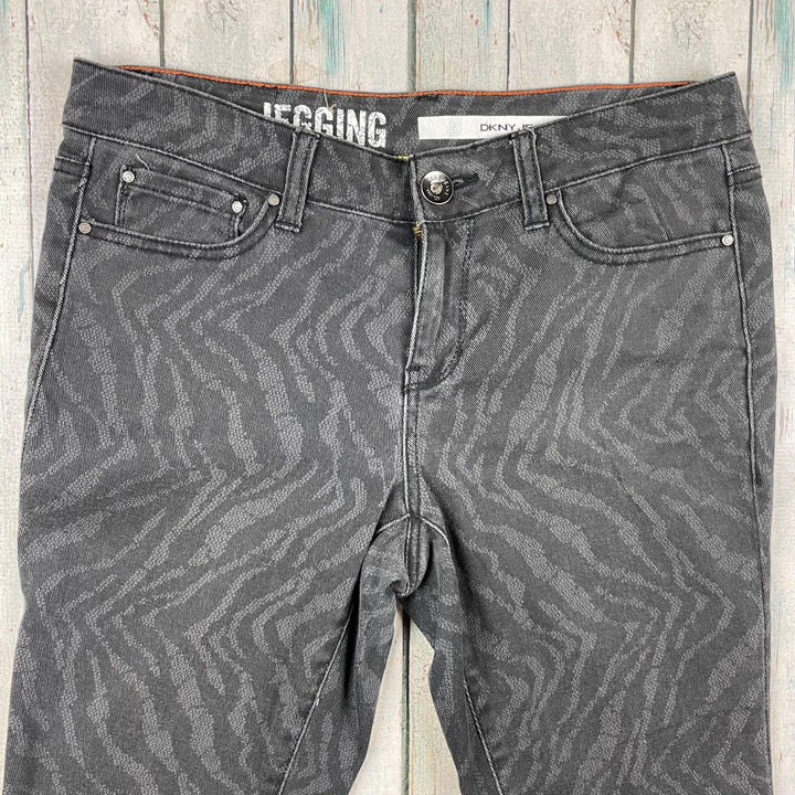 DKNY 'Jegging' Tiger Print Stretch Jeans- Size 12 - Jean Pool