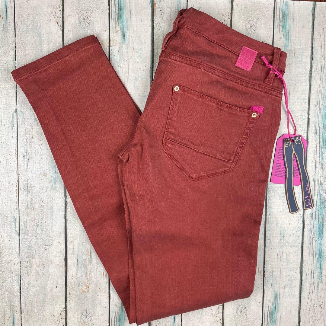 NWT - Nolita in Jeans - Stunning Italian Brick Red Jeans -Size 30 - Jean Pool