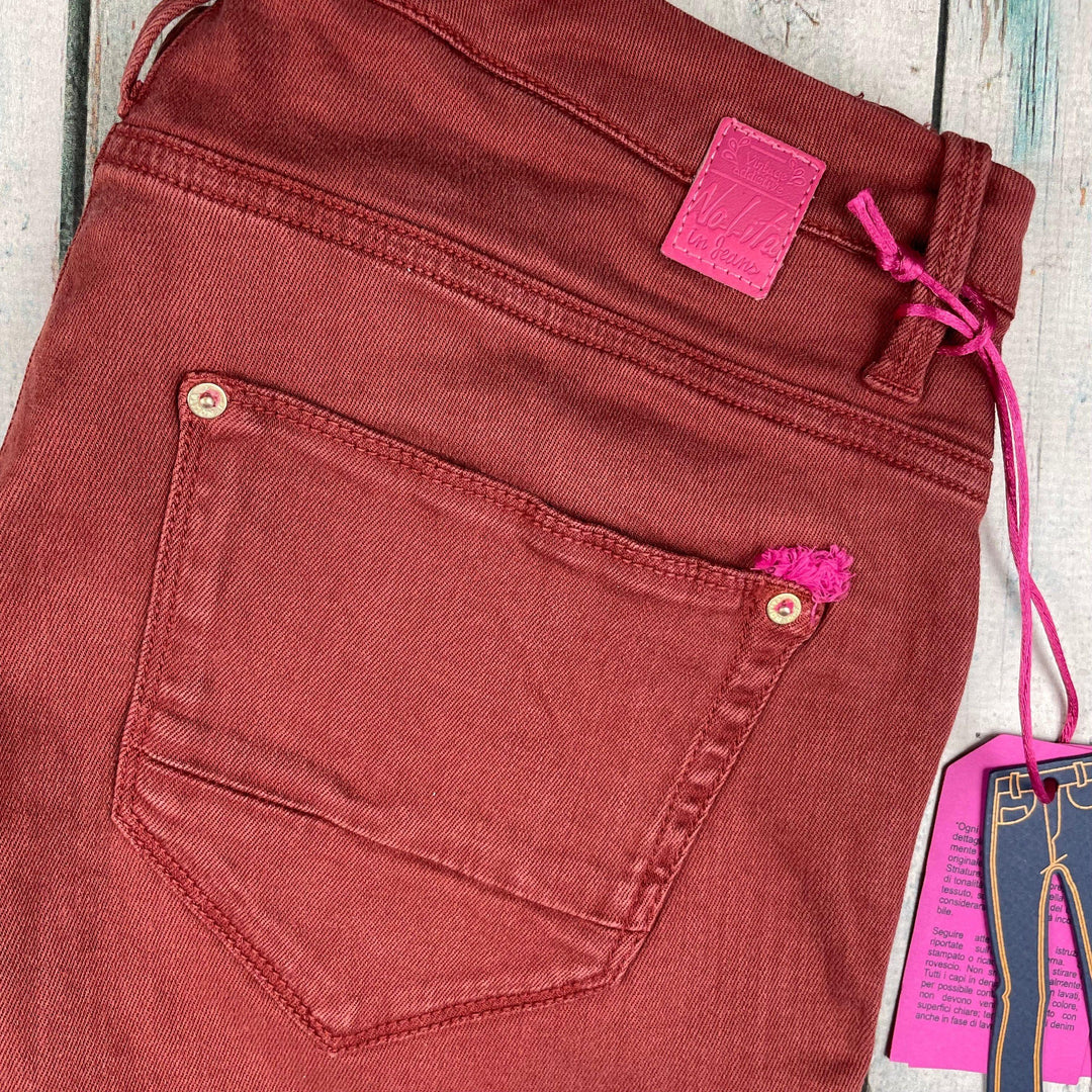 NWT - Nolita in Jeans - Stunning Italian Brick Red Jeans -Size 30 - Jean Pool