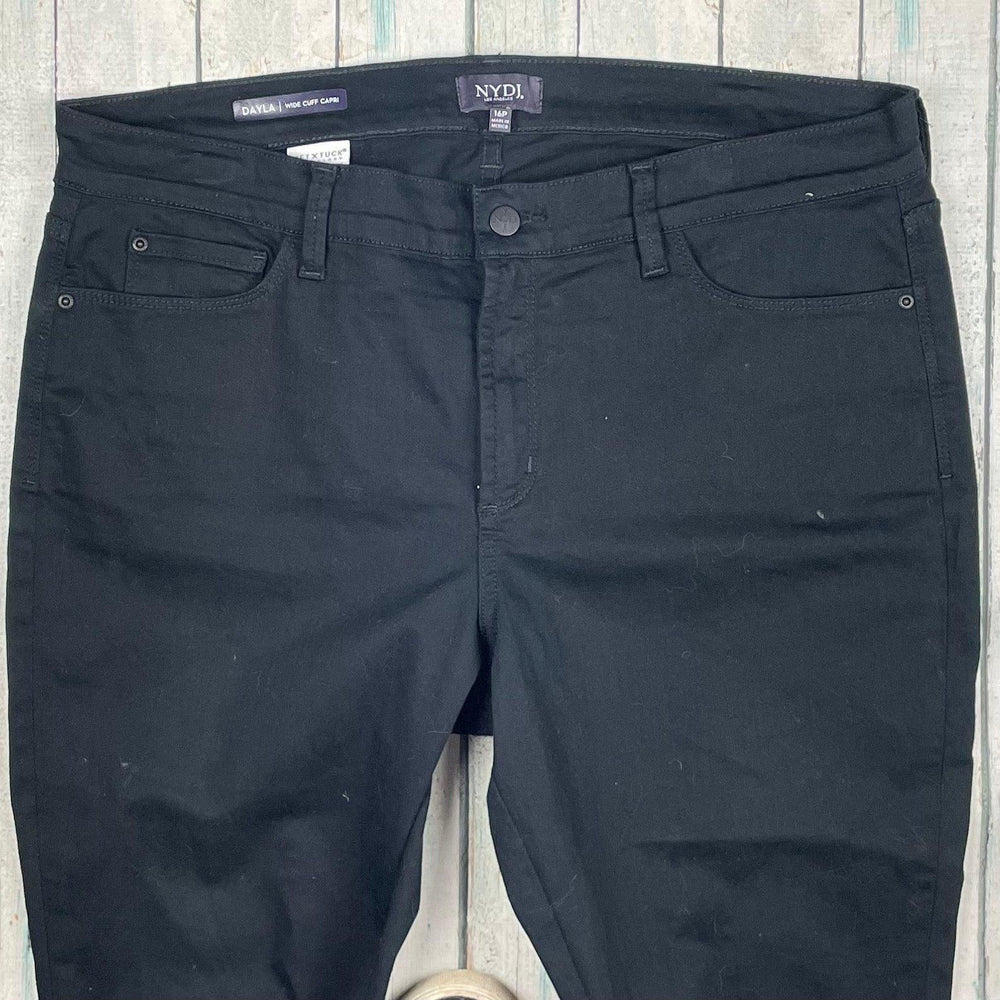 Black Lift & Tuck 'Dayla' NYDJ Wide Cuff Capri Jeans -Size 16 US/ 20AU - Jean Pool