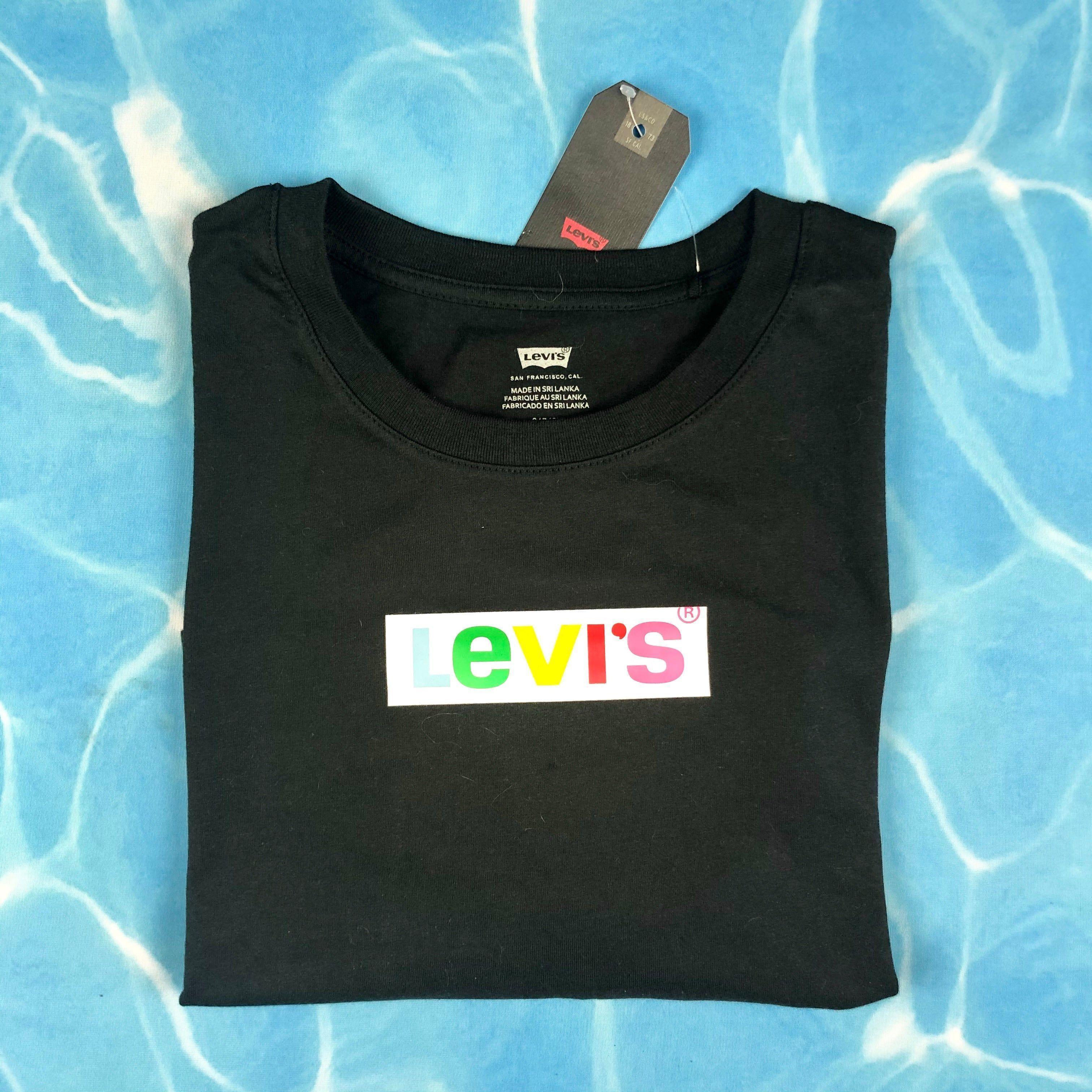 NEW Classic Levis Vintage Fit Crop Black Rainbow Logo T Shirt Size Jean Pool