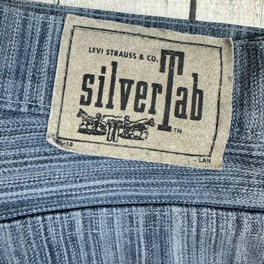 Vintage Levis 667 Silver Tab New Zealand Made Jeans - Size 28 - Jean Pool