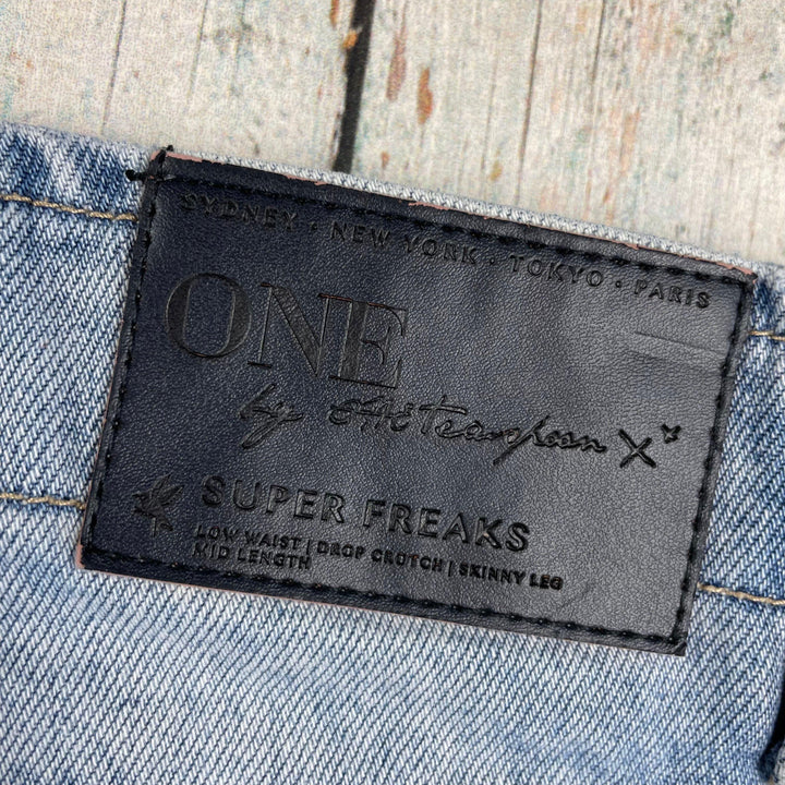 One Teaspoon 'Super Freaks' Lace Up Front Denim Shorts - Size 27" - Jean Pool
