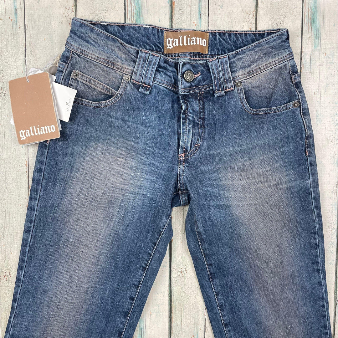 NWT - Galliano Slim Straight Logo Pocket Stretch Jeans -Size 26 - Jean Pool