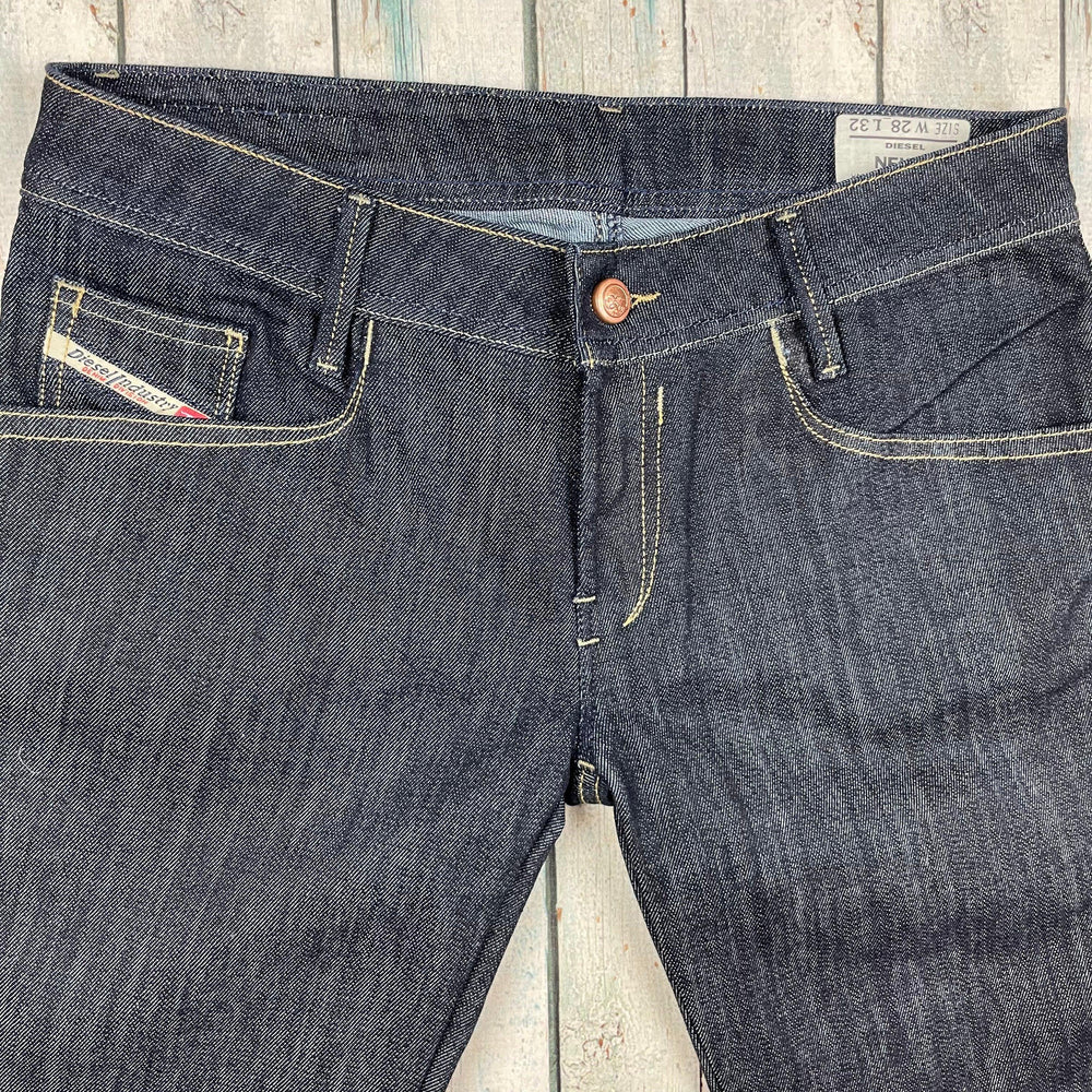 Diesel 'NEWZ' Straight Leg Dark Wash Jeans Size - 28/32 - Jean Pool
