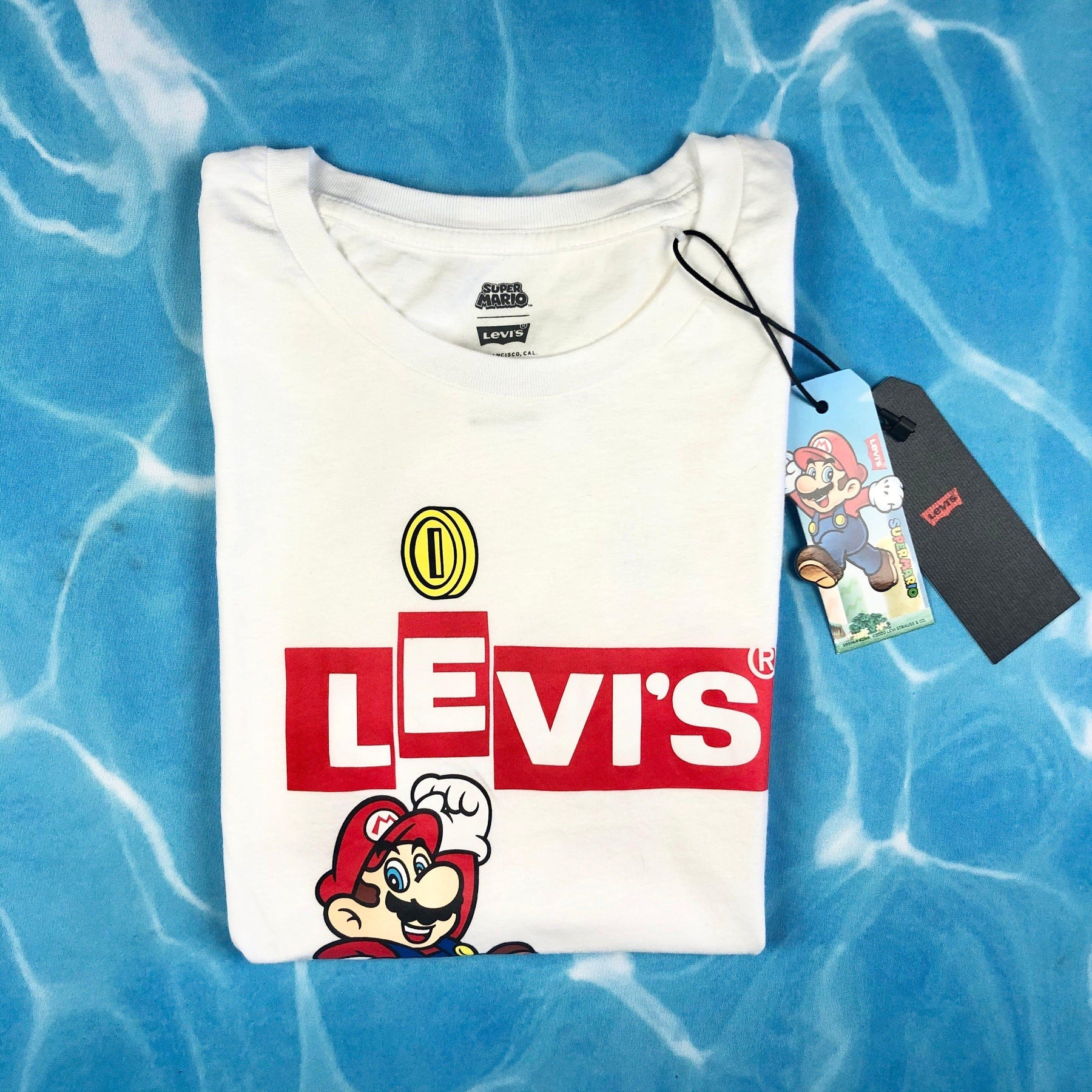 Tshirt levis mario hot sale