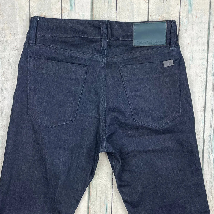 Calvin Klein Slim Straight Dark Wash Jeans - Size 28/34 - Jean Pool