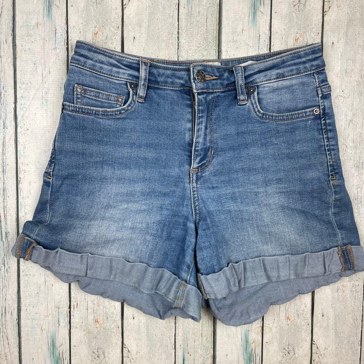 Lee Riders Ladies 'Mid Thigh Short' Cuffed Stretch Denim Shorts - Size 10 - Jean Pool