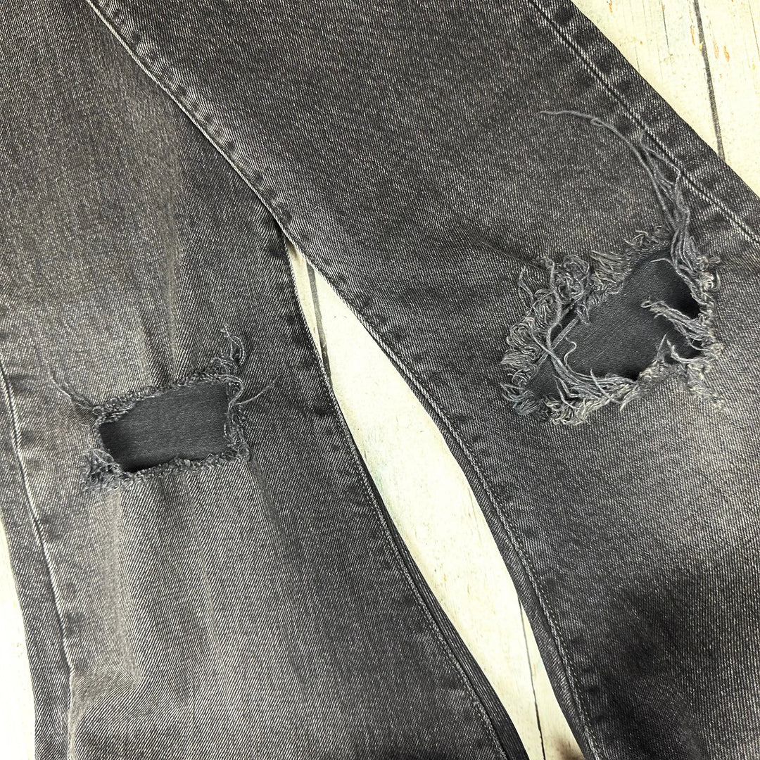 Levis Black Denim Busted Knee 501 Jeans -Size 30/30 - Jean Pool