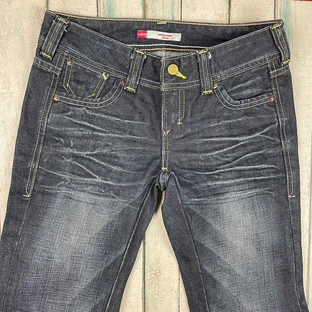 Levis Ladies "Patty Anne" Low Rise Slim Fit Jeans -Size 26 /32 or 8R - Jean Pool