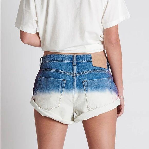 NWT - One Teaspoon 'Hollywood Dip Dye Bandits' Rolled Cuff Shorts - Size 32" - Jean Pool